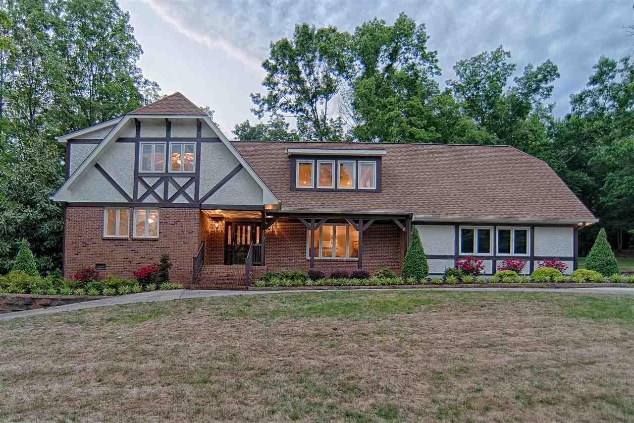 1707 Drake Avenue - Photo 1