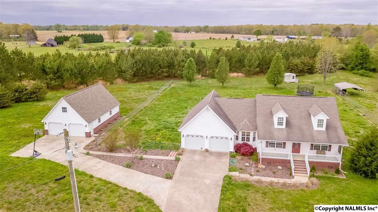 123 Plainview Drive - Photo 1