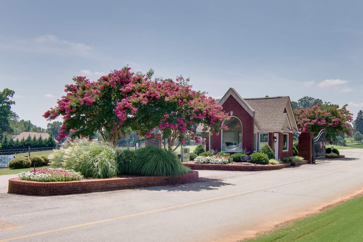 32 Inverness Place - Photo 1