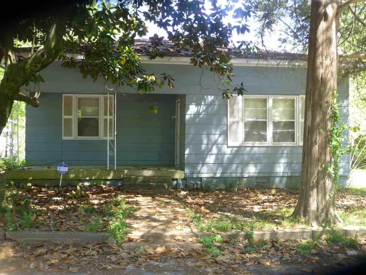 2108 Clara Avenue - Photo 1