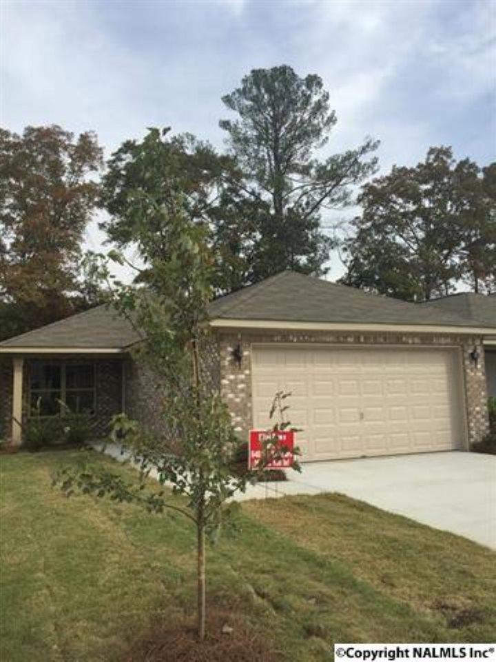 109 Weathersfield Drive - Photo 1