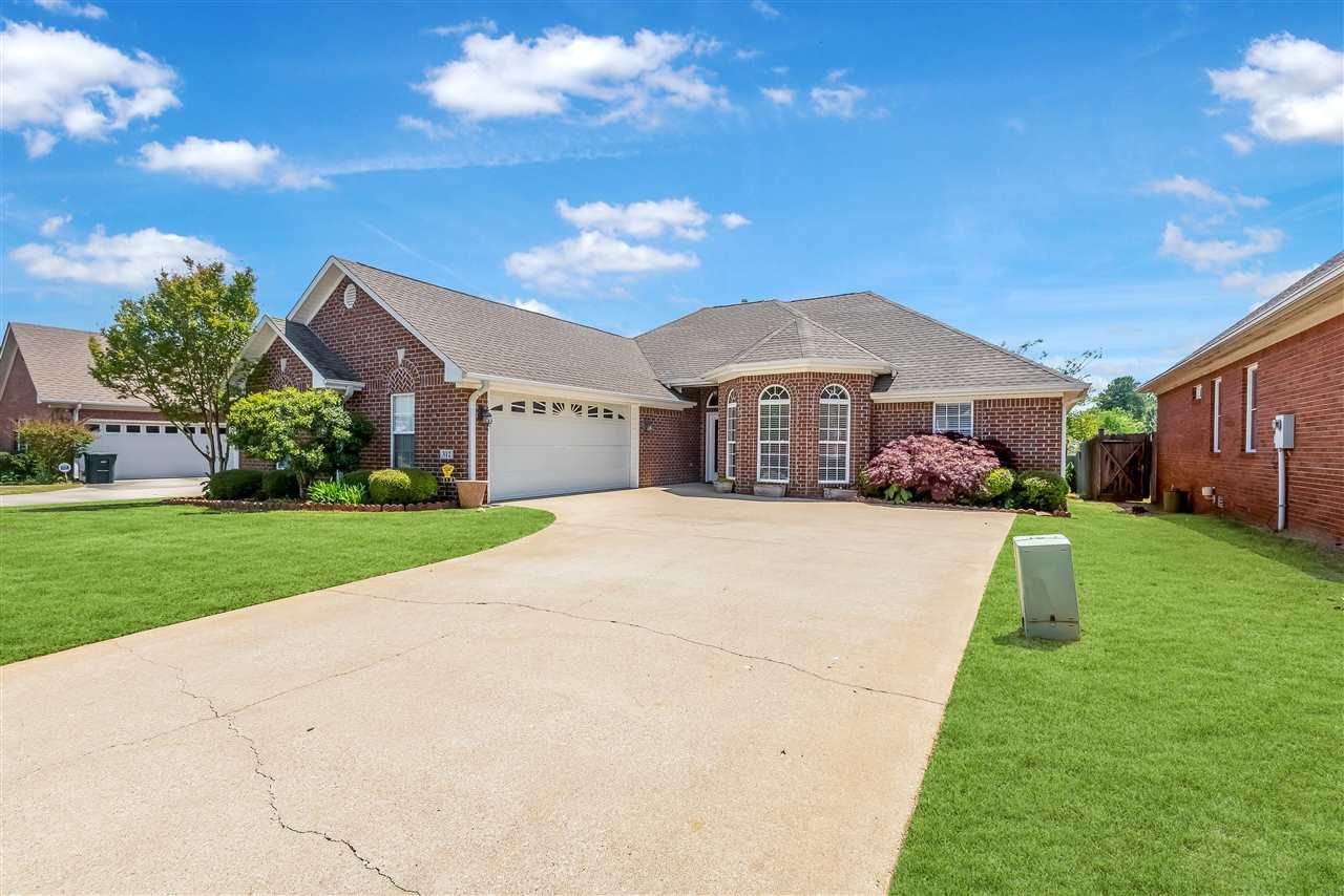 312 Winborne Drive - Photo 1