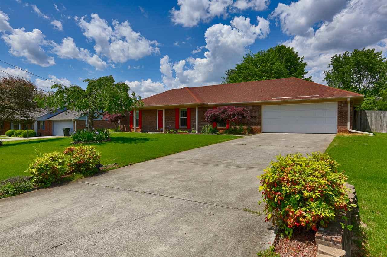 223 Countrywood Court - Photo 1
