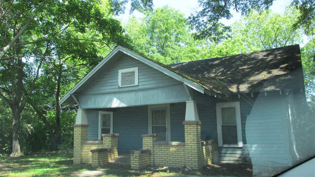 604 Martin Street - Photo 1