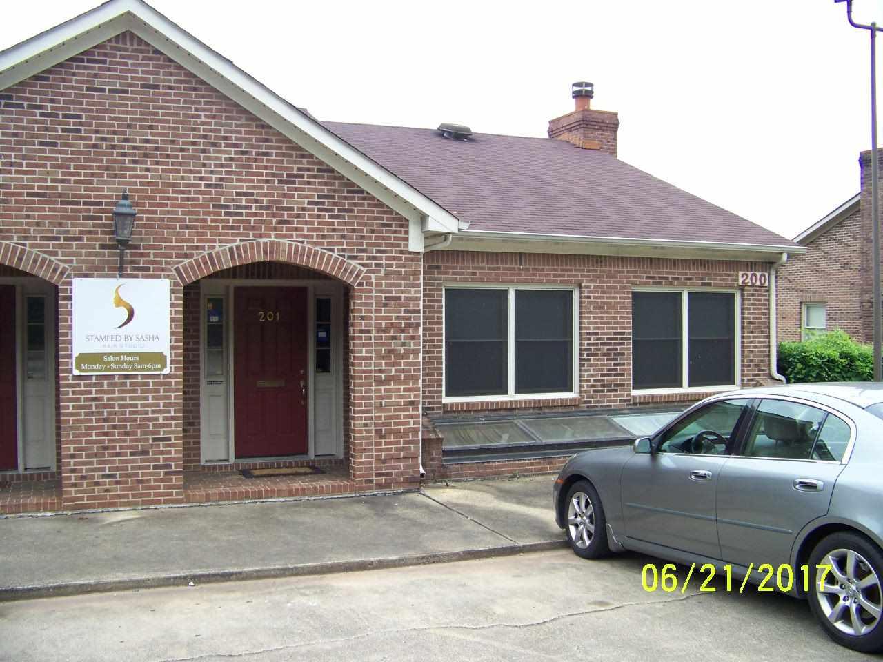 1580 Sparkman Drive - Photo 1