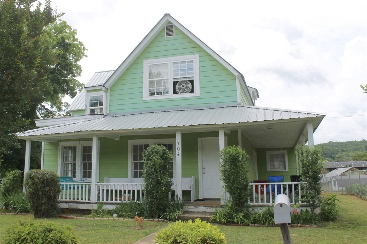 704 Godfrey Avenue - Photo 1
