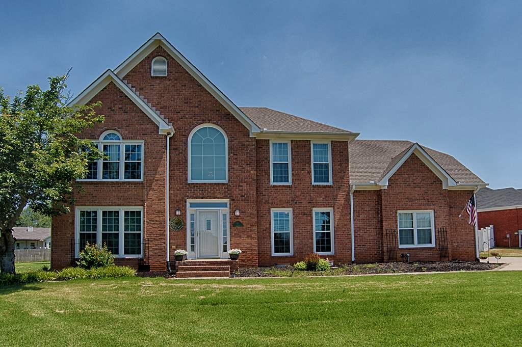 101 Shininghollow Circle - Photo 1