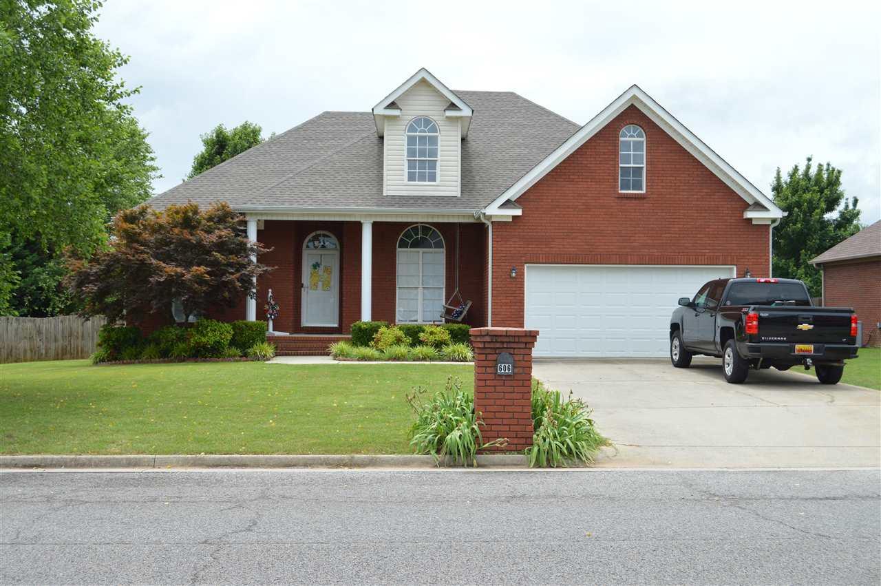 606 Haley Ann Drive - Photo 1