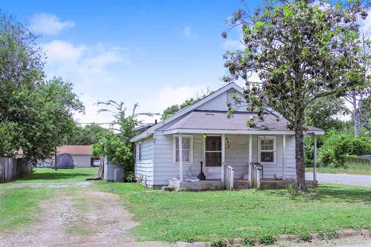 219 Eclipse Street - Photo 1