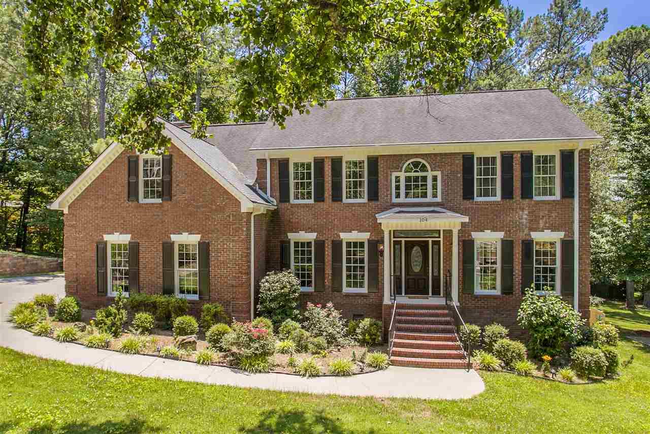 104 Waterford Circle - Photo 1