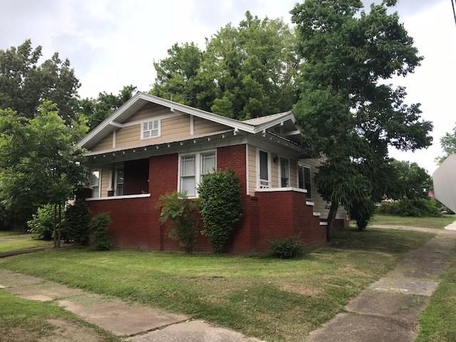 718 10TH STREET - Photo 1