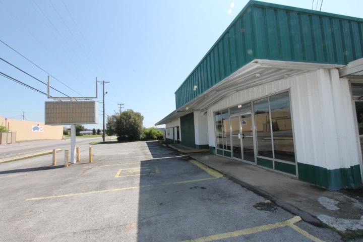 2001 Gault Avenue - Photo 1