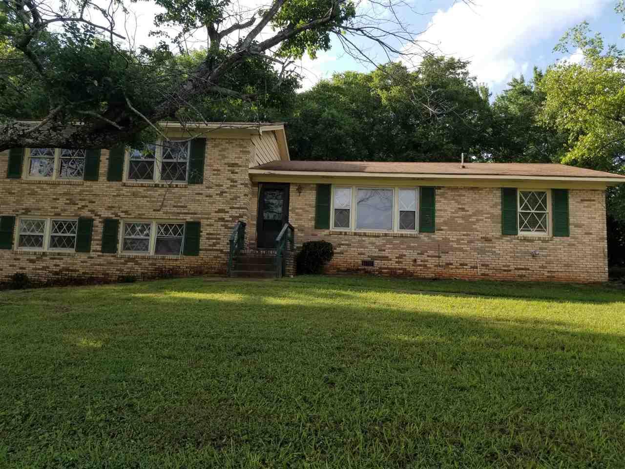 2501 Aspen Avenue - Photo 1