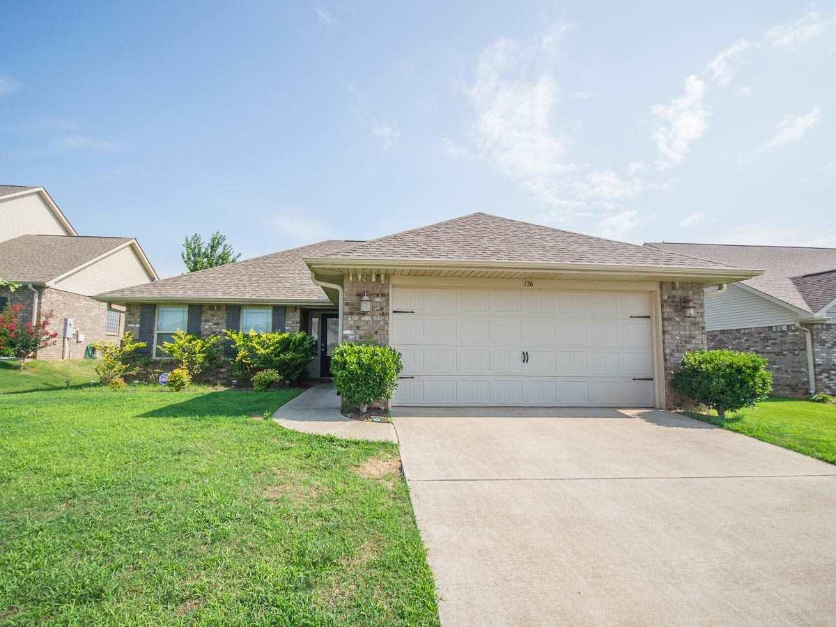 136 Kenton Lane - Photo 1