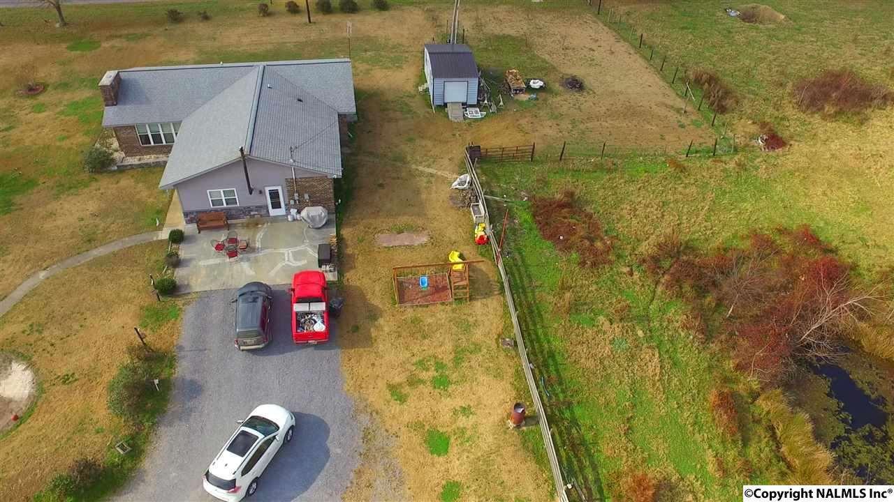 255 County Road 432 - Photo 1