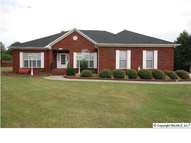 102 Thomas Woods Court - Photo 1