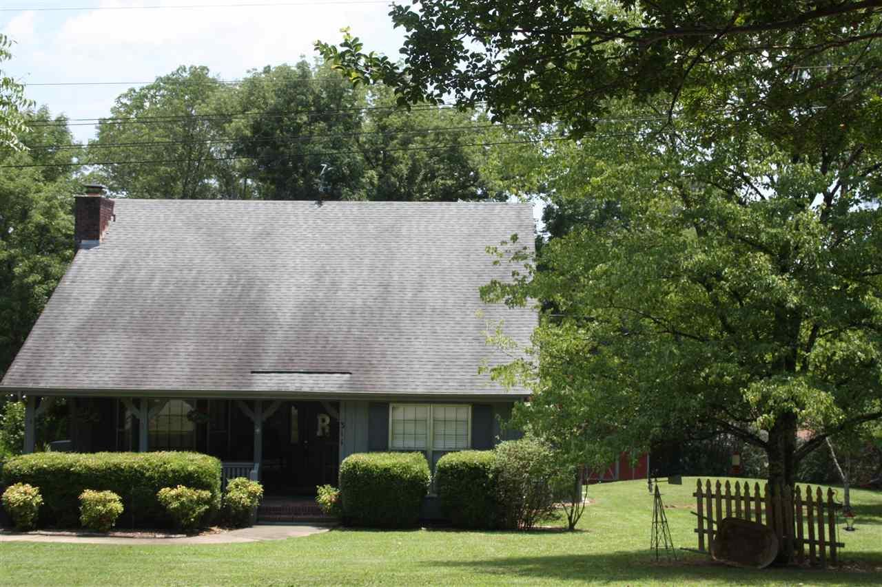 311 Sunset Drive - Photo 1