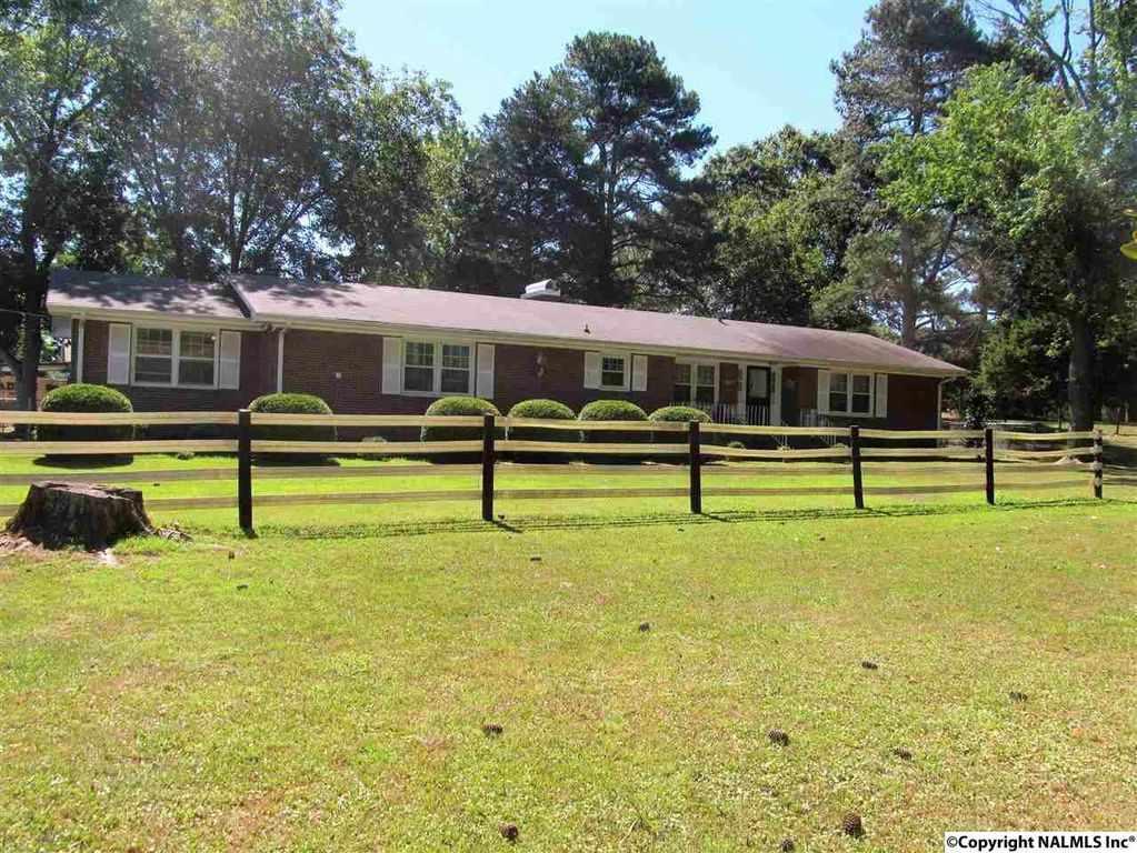 9073 Wall Triana Hwy - Photo 1