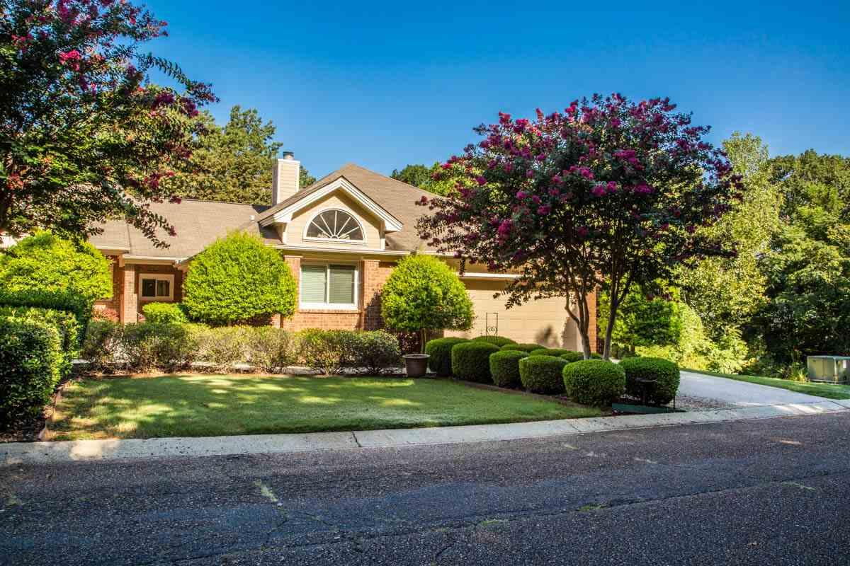 2008 Fairway Hills Drive - Photo 1