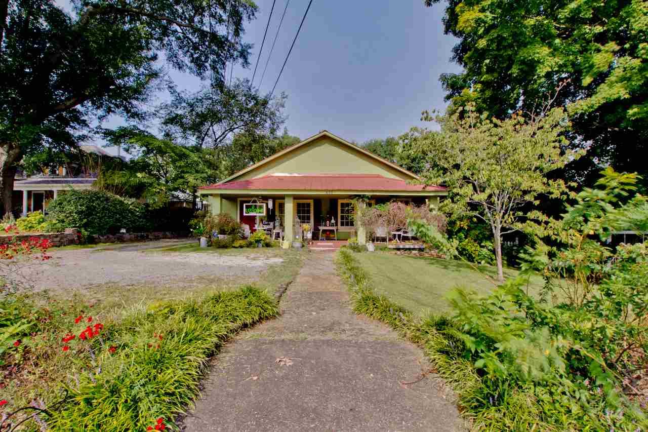 604 Scott Street - Photo 1