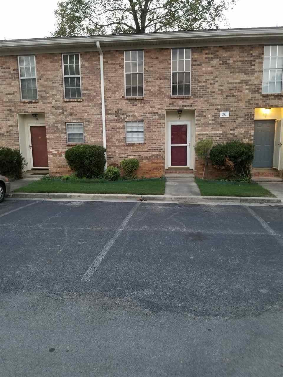 201 Marinawoods Drive - Photo 1