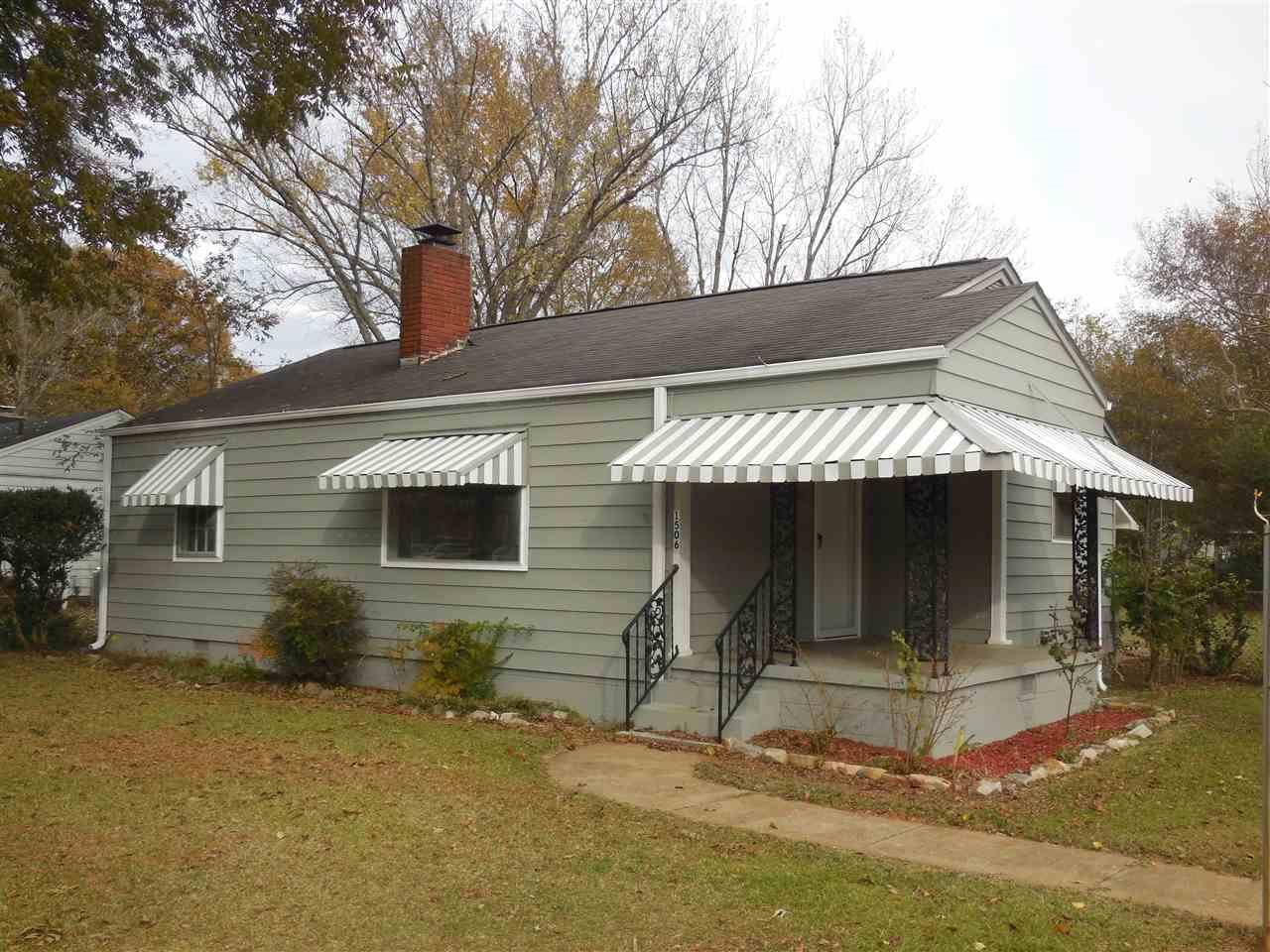 1506 Somerville Road - Photo 1
