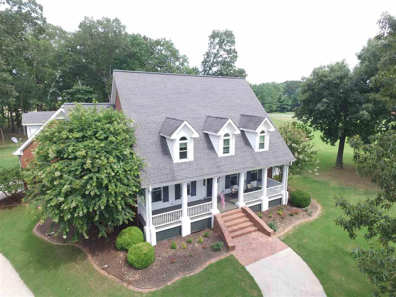 111 Meadowhill Drive - Photo 1