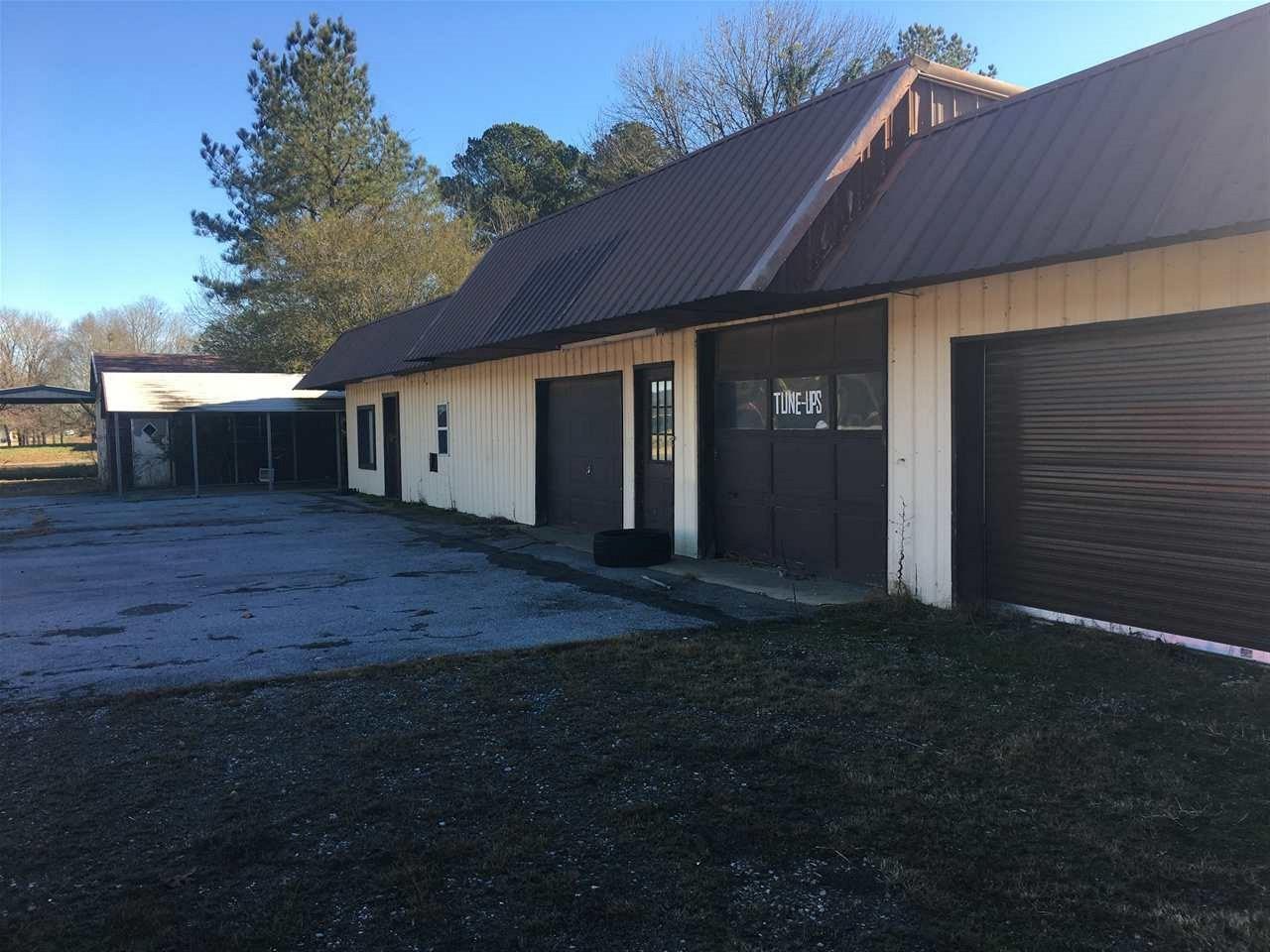 2870 Weiss Lake Boulevard - Photo 1