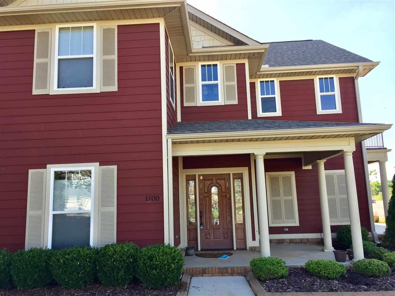 1100 Pegasus Drive - Photo 1