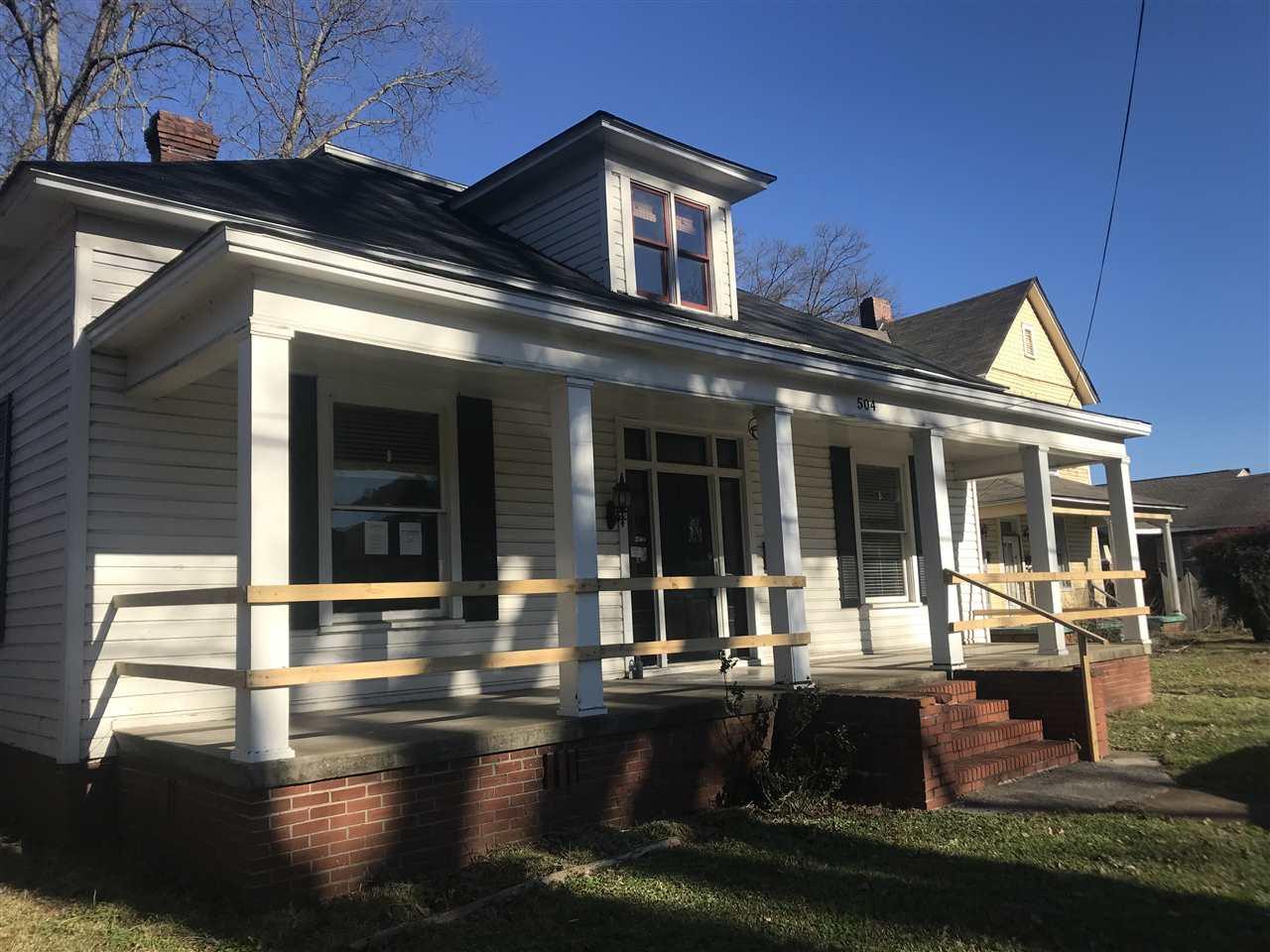 504 Walnut Street - Photo 1