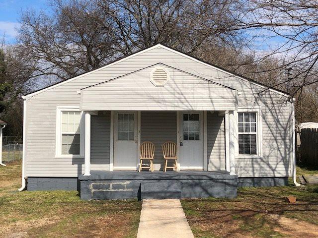 3402 8TH AVENUE SW - Photo 1