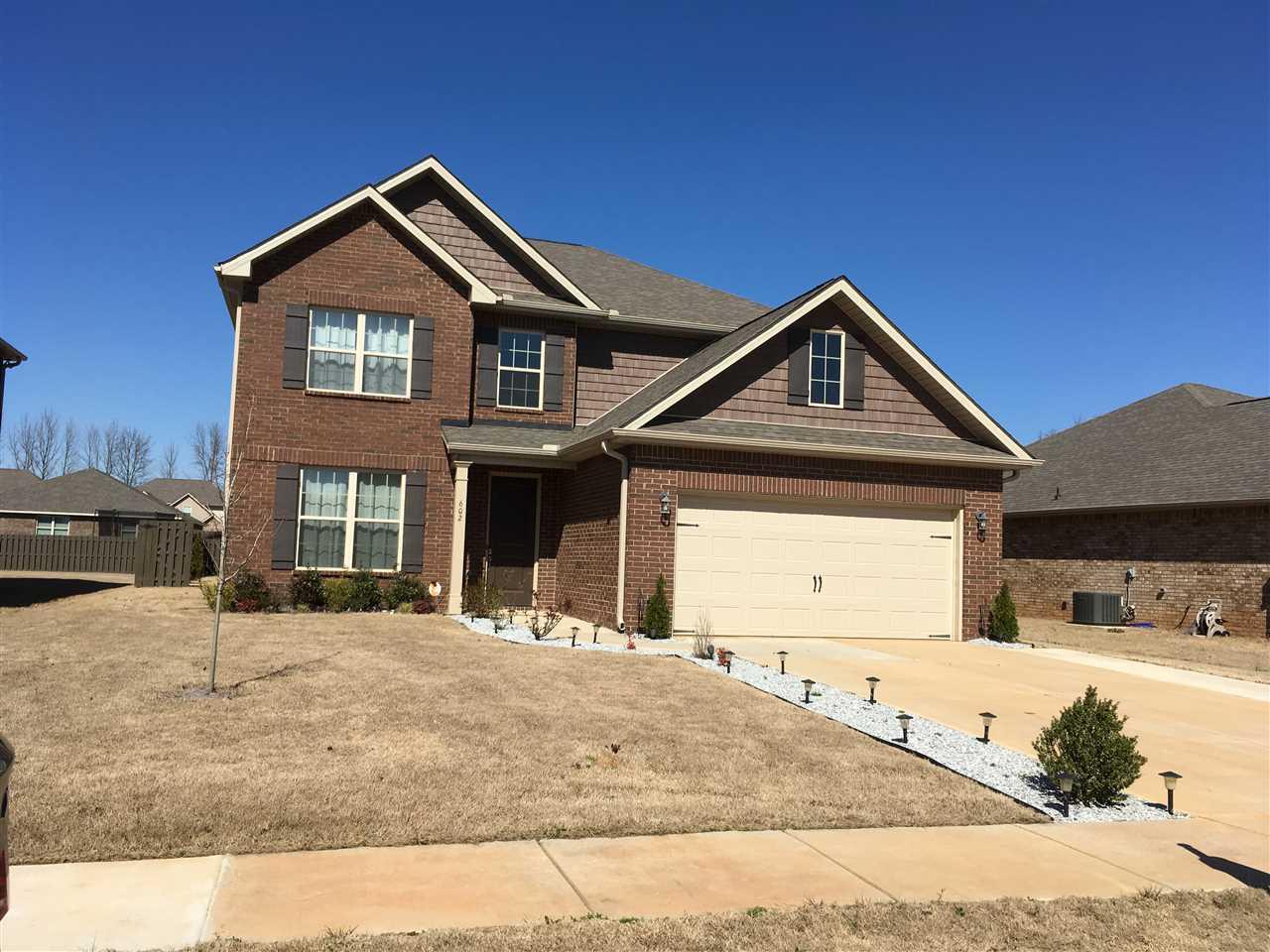 602 Summerdawn Place - Photo 1