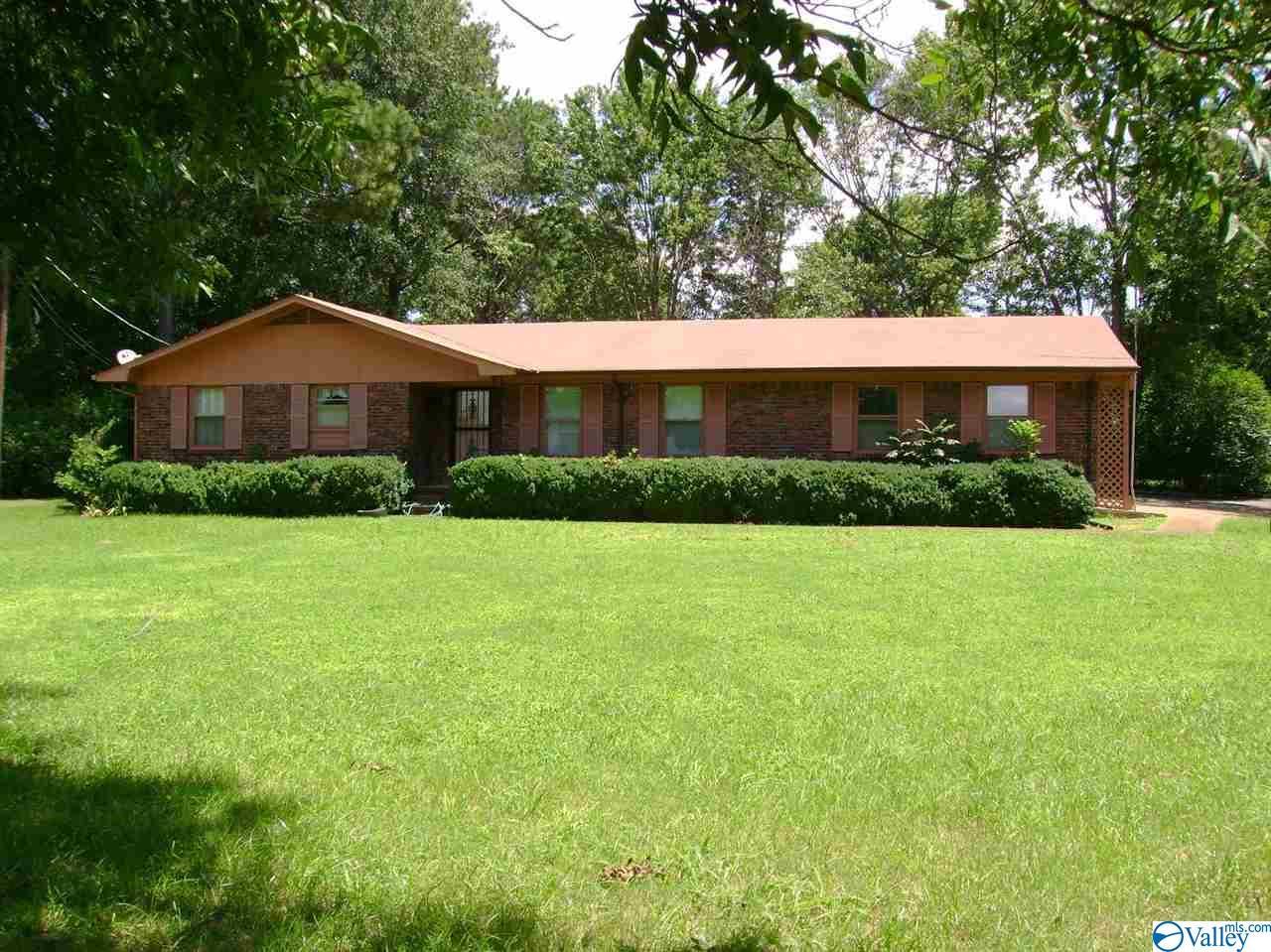 6079 Wall Triana Hwy - Photo 1