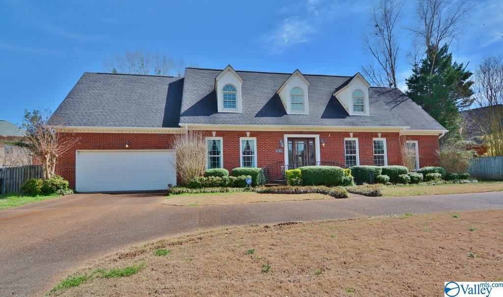 1016 St James Court - Photo 1