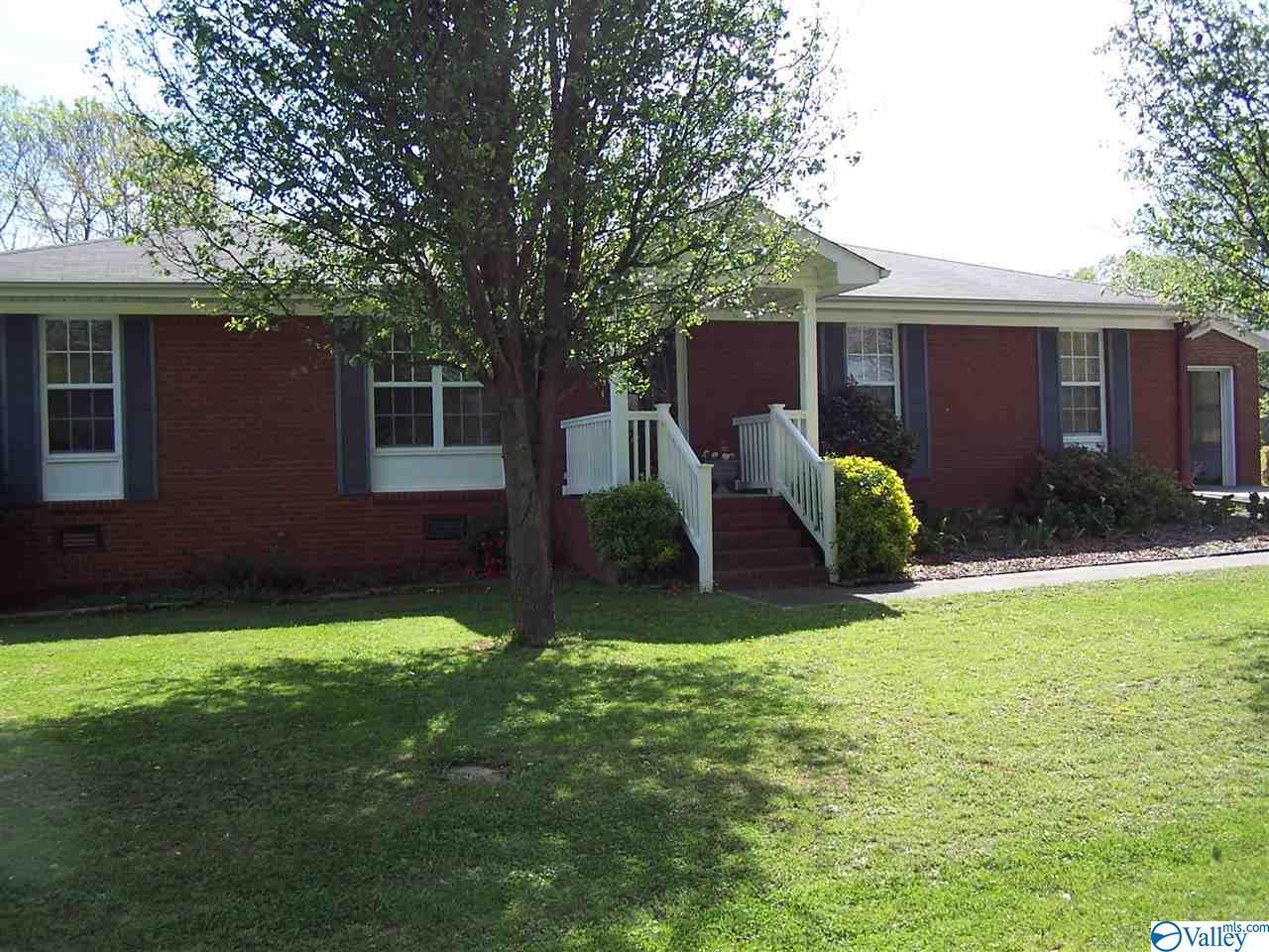 101 Dylan Circle - Photo 1