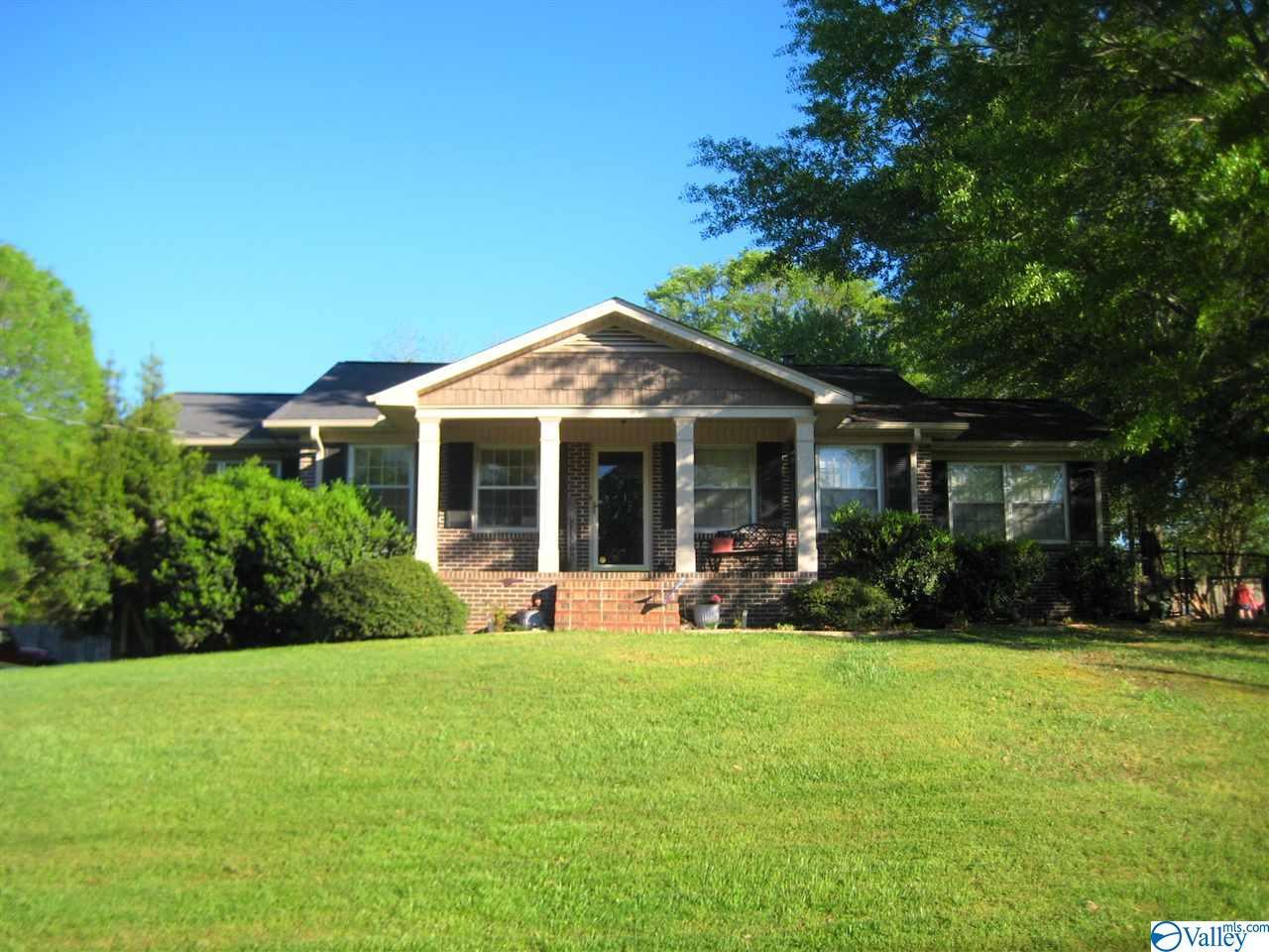 608 Valhaven Drive - Photo 1
