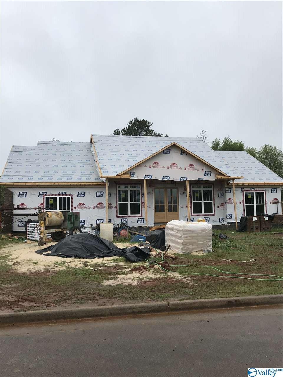 21877 Silver Oaks Circle - Photo 1