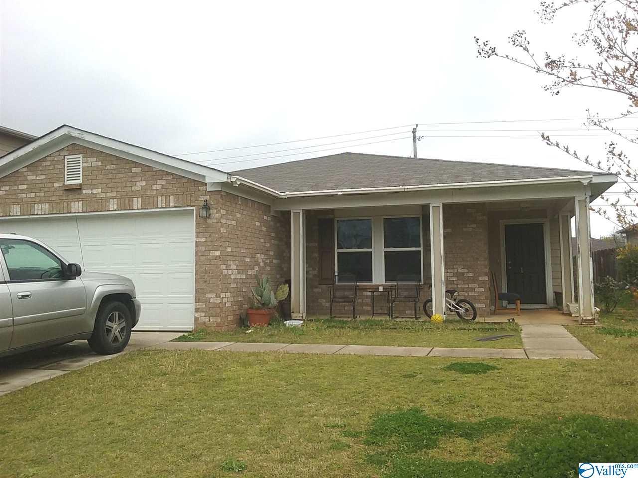 145 Bellevue Drive - Photo 1