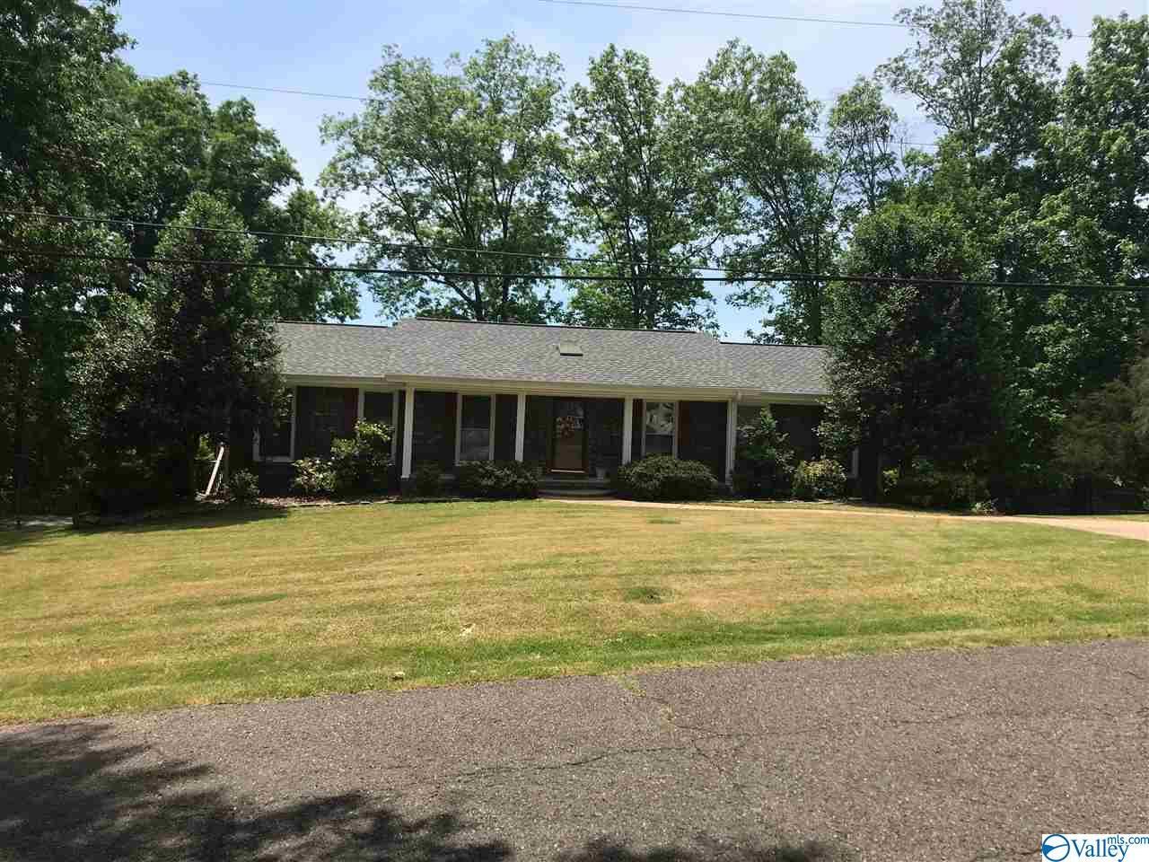 1611 Highland Circle - Photo 1