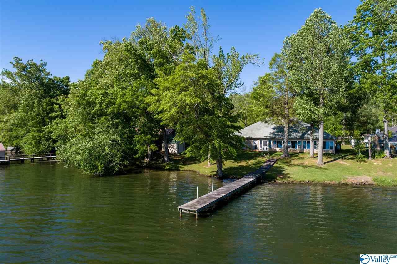 118 Malibu Circle - Photo 1