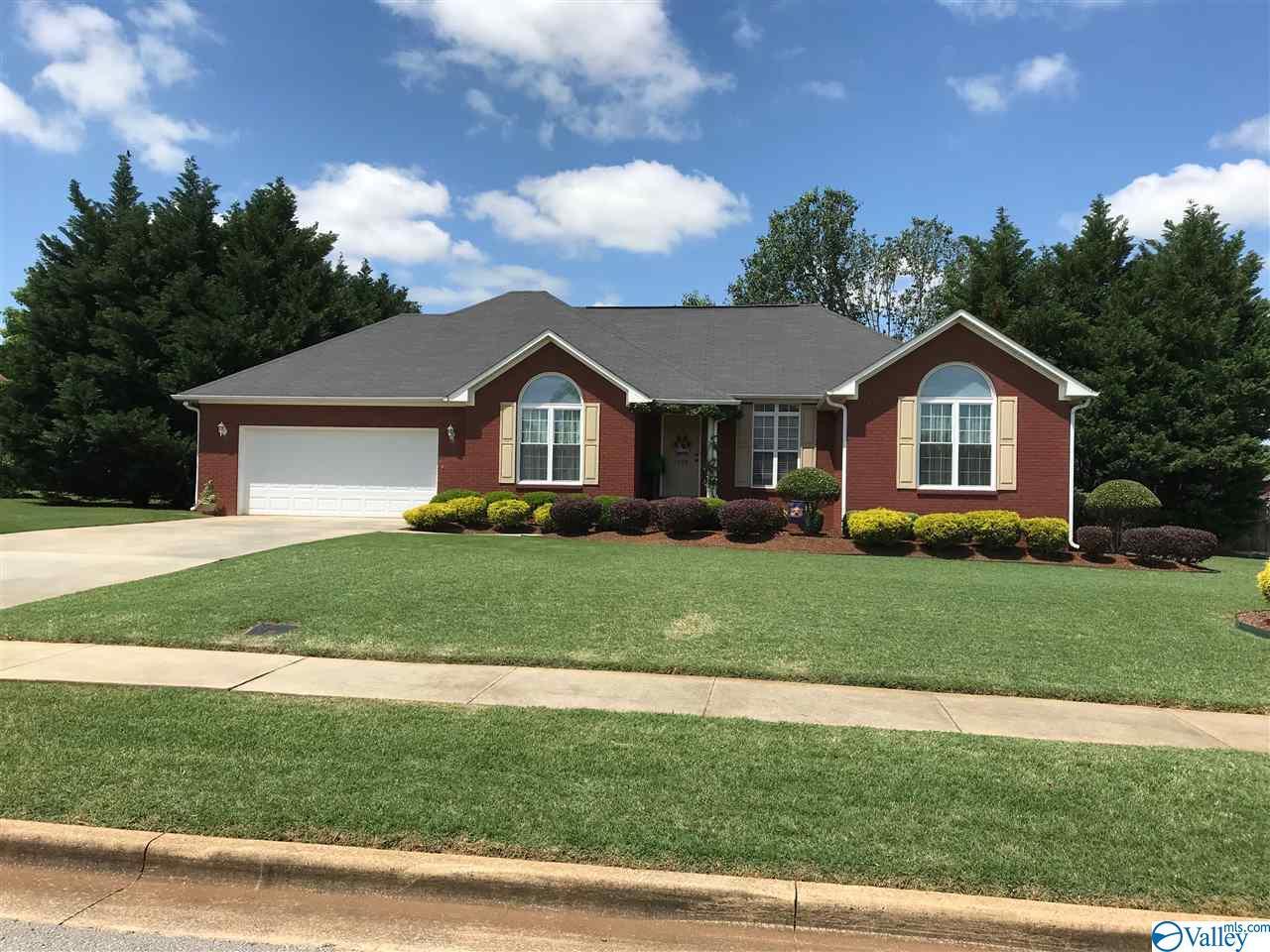 1708 Nella Drive - Photo 1