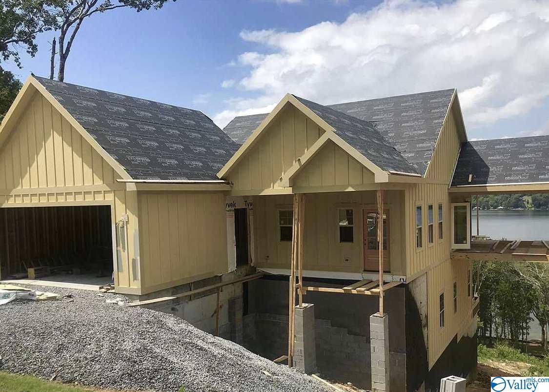 533 Fall Creek Drive - Photo 1
