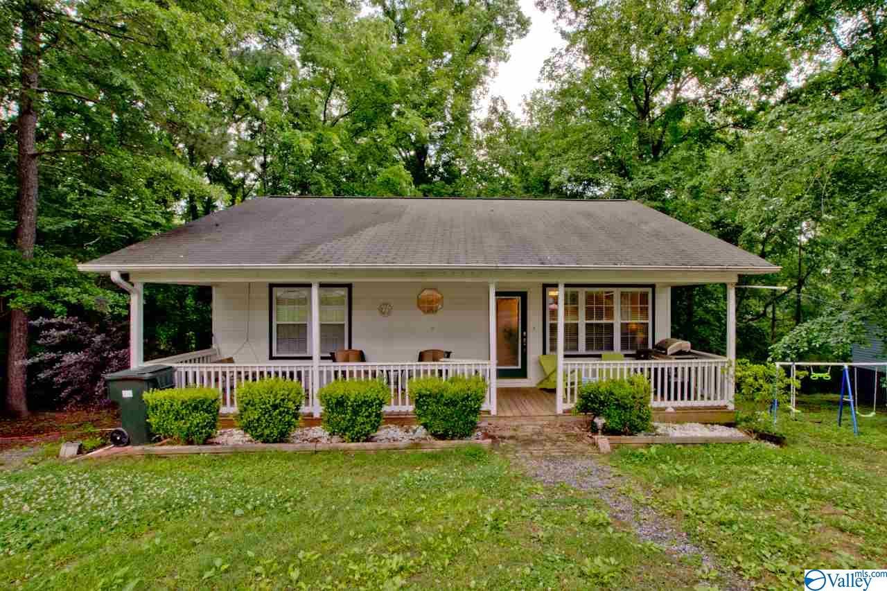2413 Luther Street - Photo 1