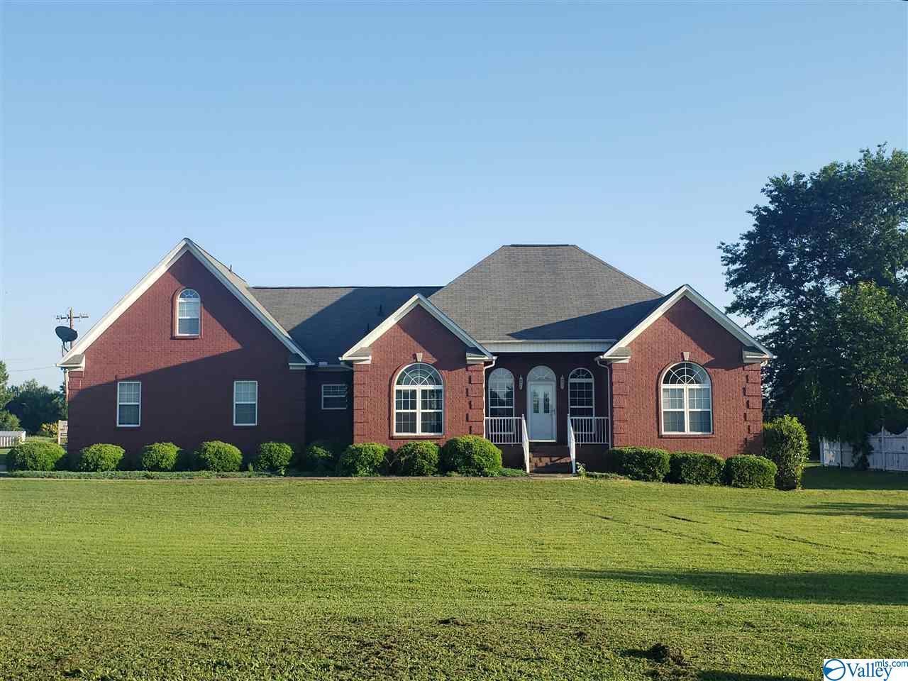512 Hatfield Lake Road - Photo 1