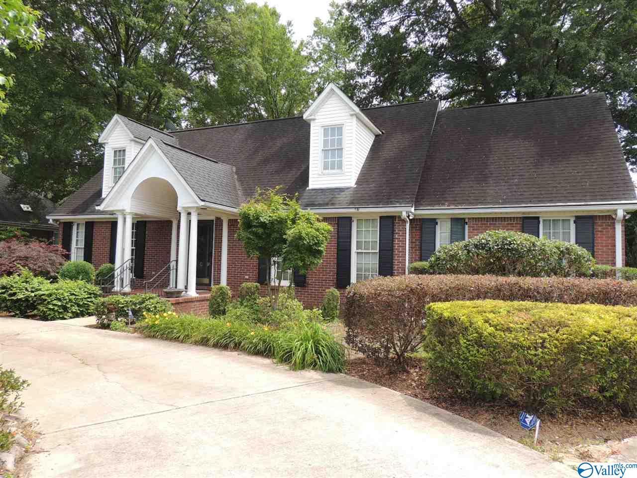 310 Memorial Drive - Photo 1