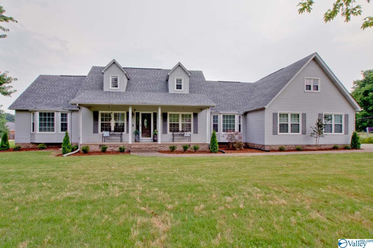 121 Oakland Trace - Photo 1