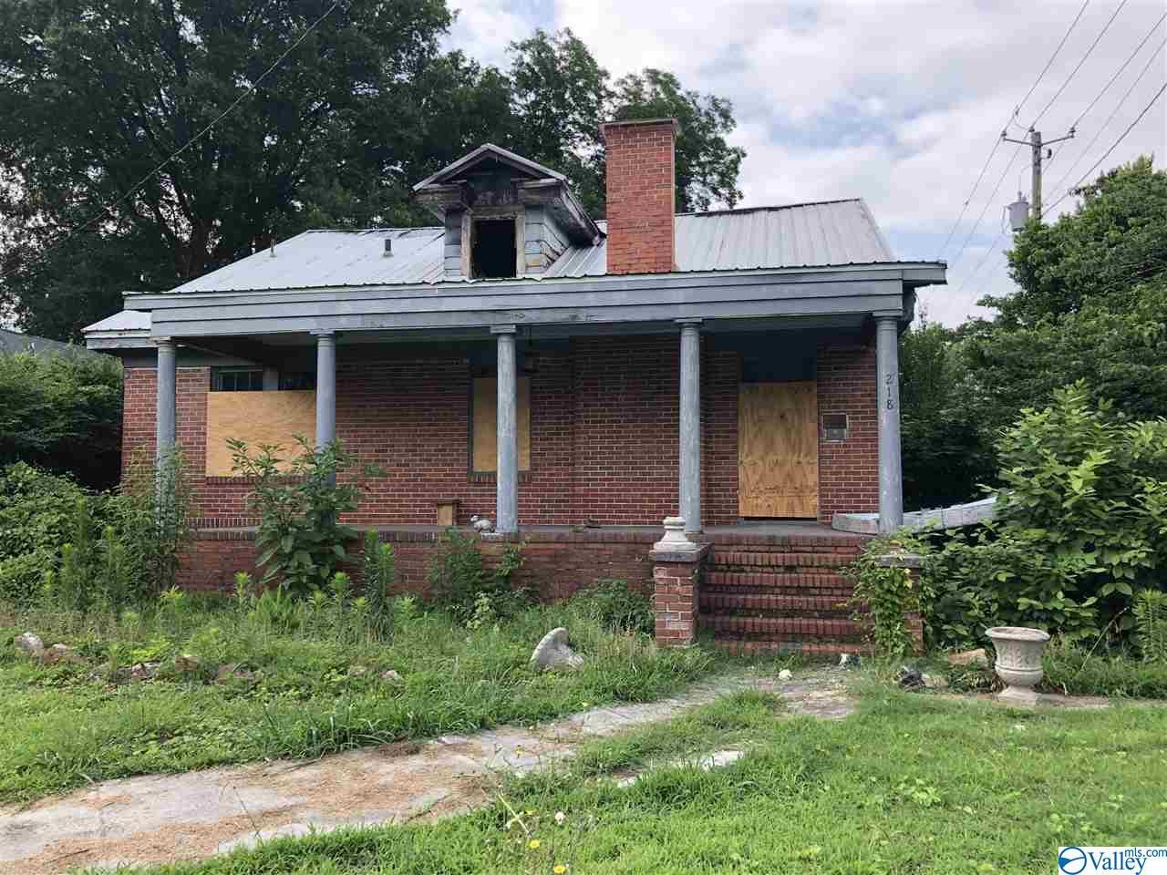 218 9TH STREET - Photo 1