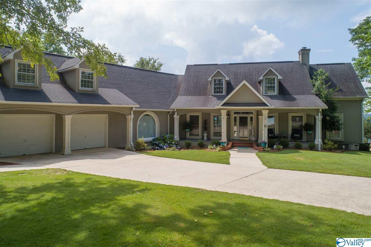 270 Lowell Drive - Photo 1