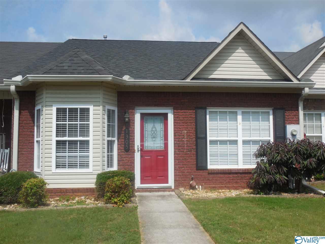 1305 Autumn Lane - Photo 1