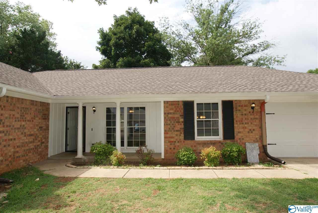 1098 Leeward Drive - Photo 1
